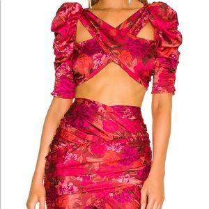 Alia Cross Front Crop Top in Red
For Love & Lemons Sz S